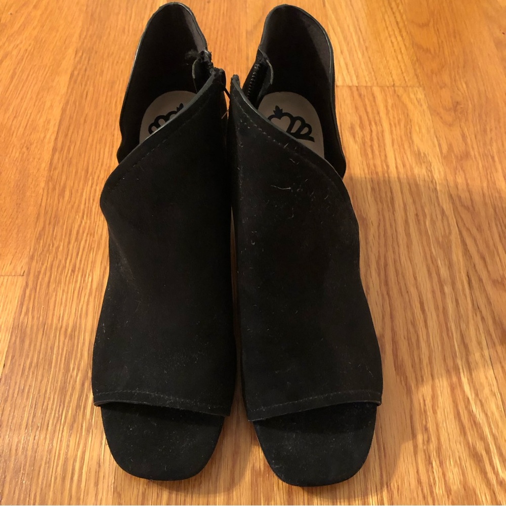 One day saleFergalicious Volume Black Peep Toe Sandal Black Heels  size 10 NWOT